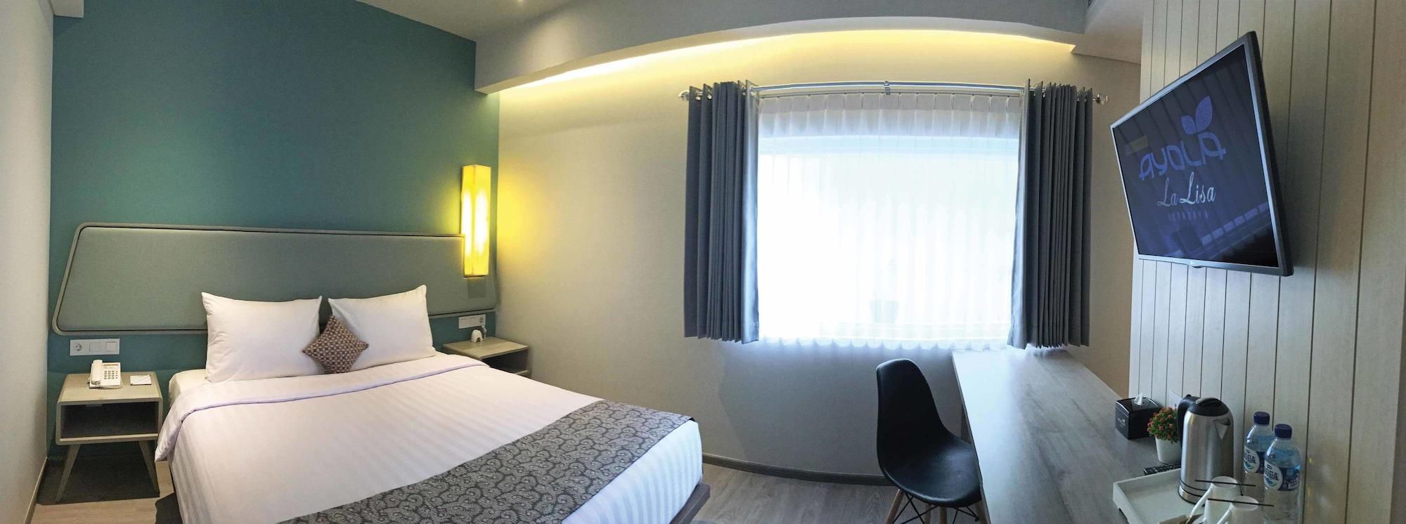 La Lisa Hotel Surabaya Exteriör bild